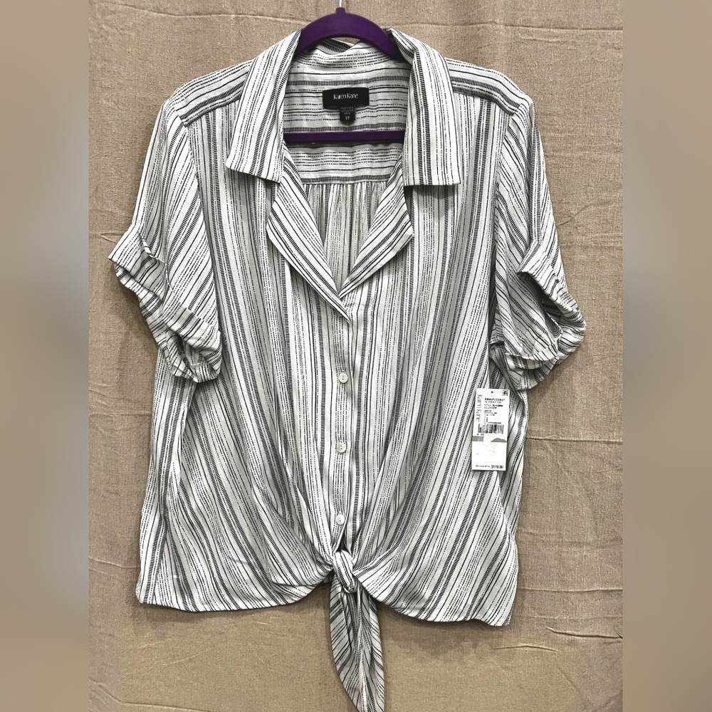 Karen Kane Women's Plus Size Roll Sleeve Tie-Front Top Size 1X NWT